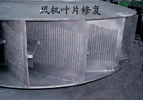 风雨无阻【第一车】装满鄂式破碎机PEX2501200(图1)
